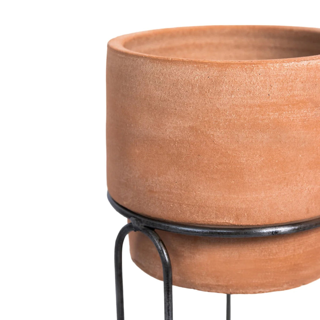 Jaro Medium Terracotta Planter - Freedom Ranch
