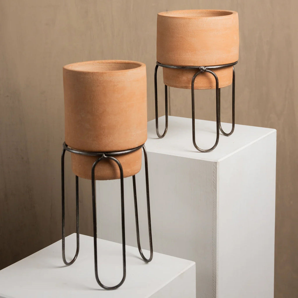 Jaro Medium Terracotta Planter - Freedom Ranch